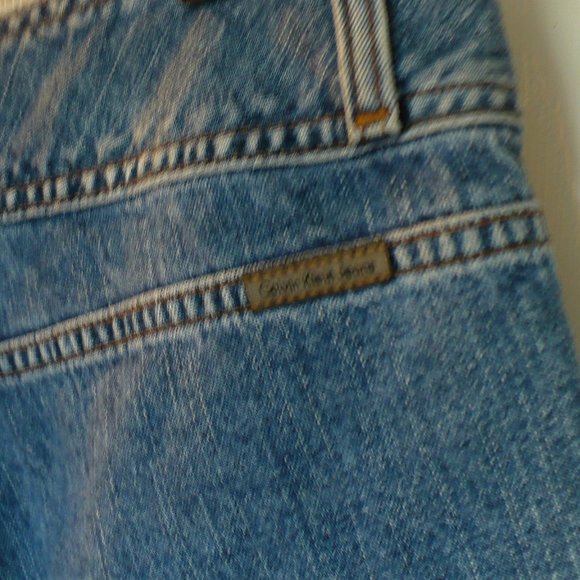 Calvin Klein Denim Shorts Wide Waist Size 7 Sexy - Picture 4 of 5